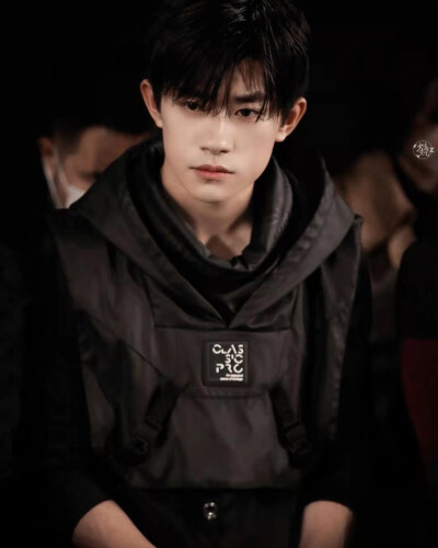 千玺！九宫格根本不够发。