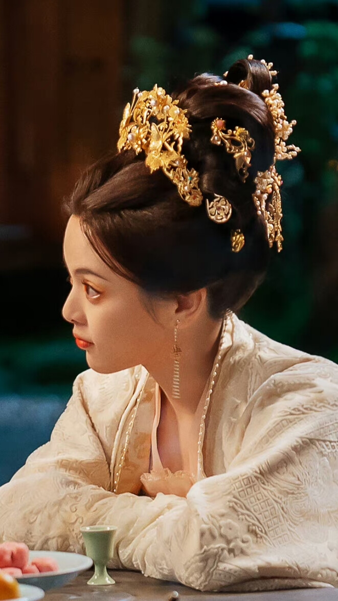 七时吉祥 祥云 杨超越