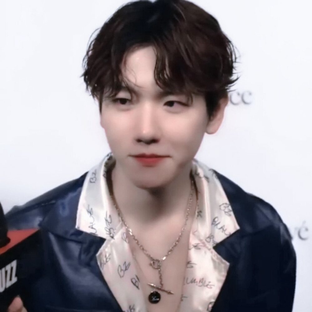 “订婚而已，我不会让他走到和你有夫妻之名的那一天，和你结婚？他想都不要想