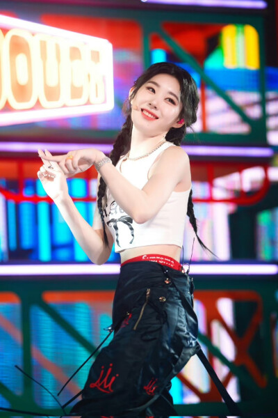 李彩领