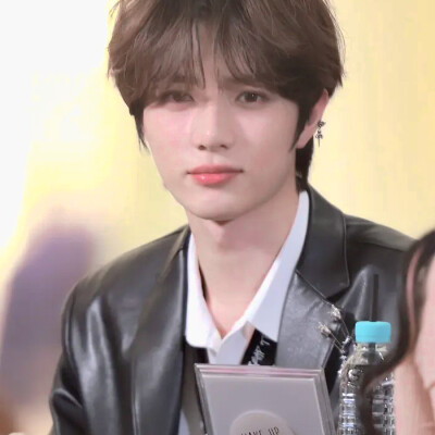  //… たそがれ黄昏降临“けもの犬”