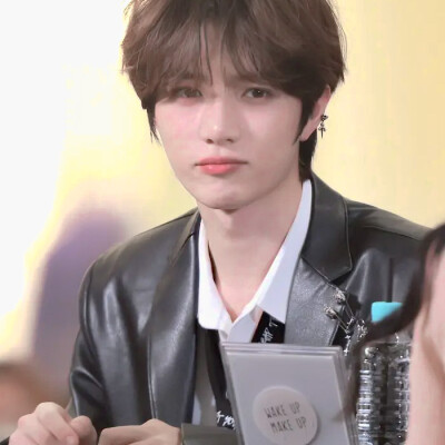  //… たそがれ黄昏降临“けもの犬”