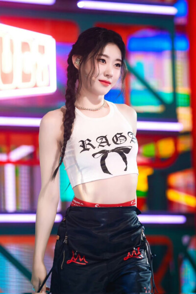 李彩领