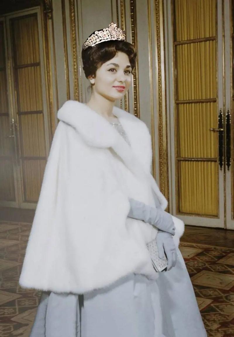 伊朗末代王后法拉赫