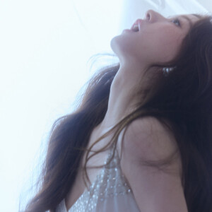 赵露思

背景图注望山川