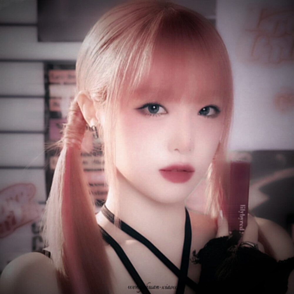 ʚ•⚇•ɞ(小猪叹气)ᐝPiglet=⚇="唉哟~
·崔叡娜 cr.脆椰拿