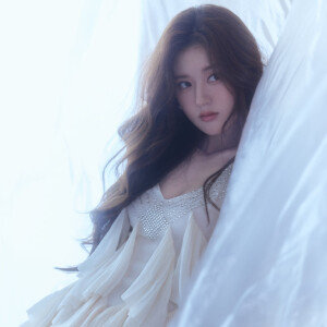 赵露思

背景图注望山川