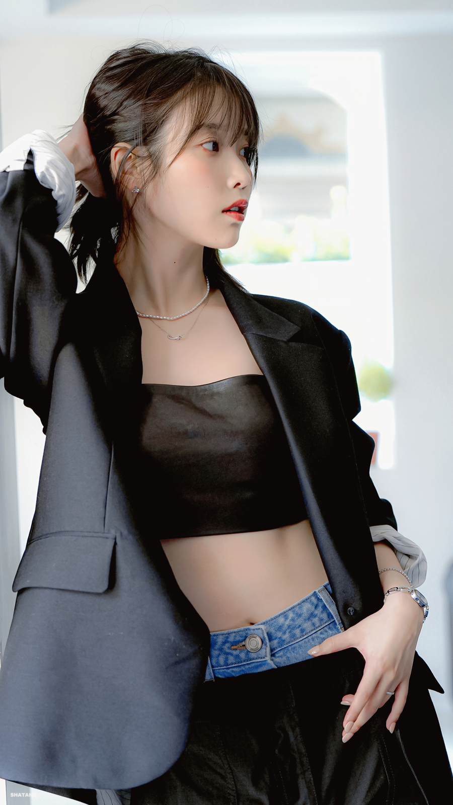 IU | J.estina
cr:砂糖收藏家