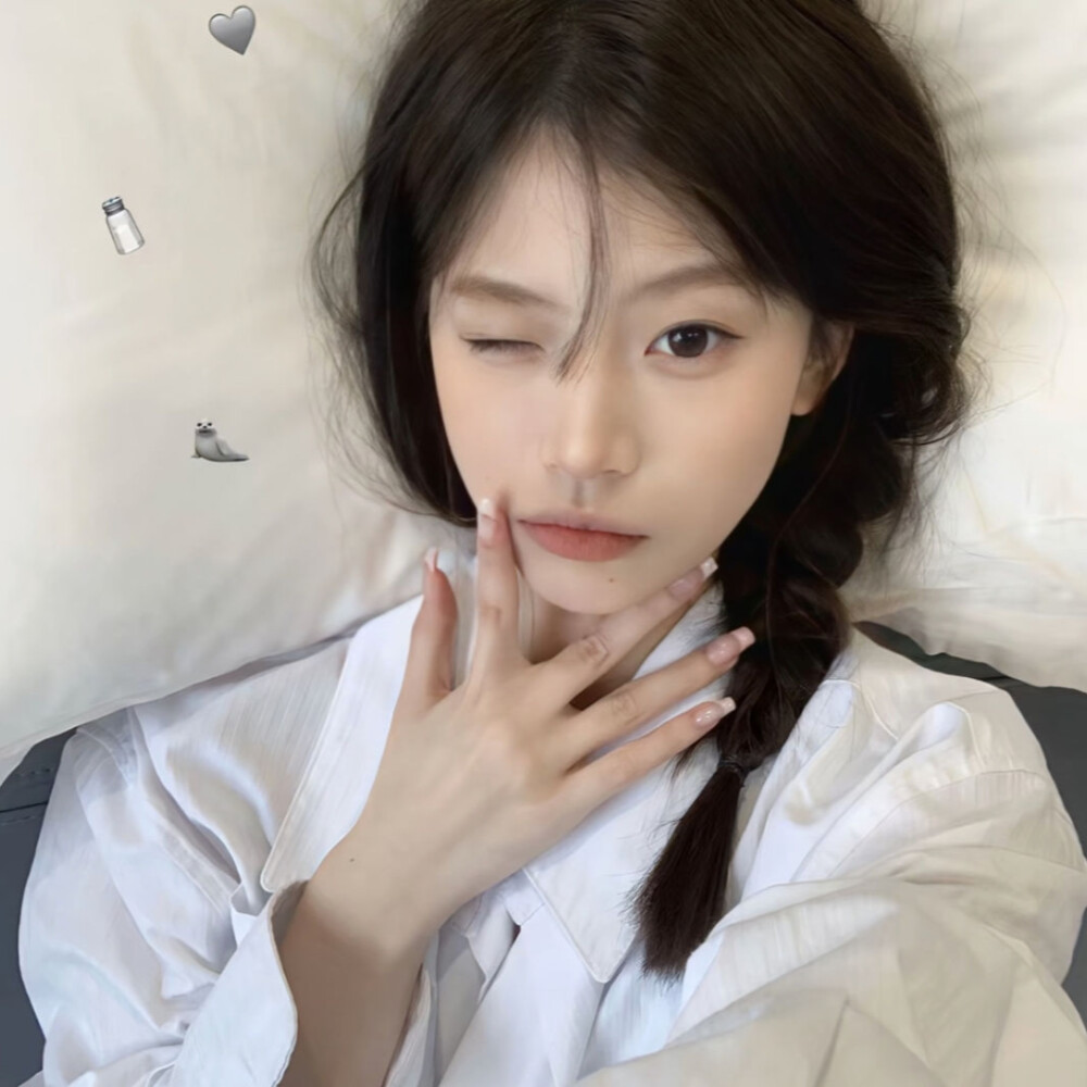 女生套图
图源网络