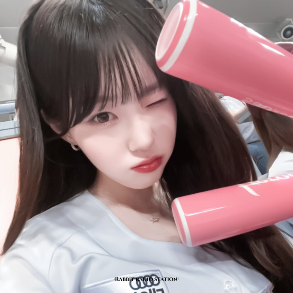 •唉:-(年轻人哪有不疯的！