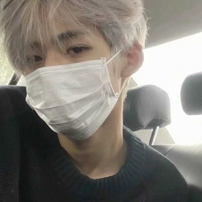 男生头像
潮男头像
