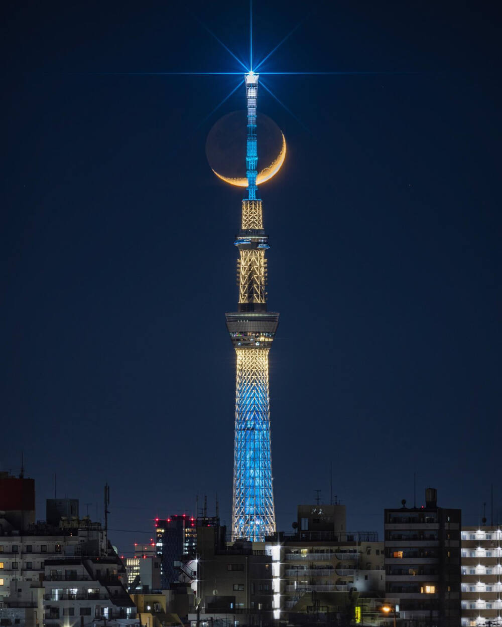 日本 東京スカイツリー tokyo skytree 新月 东京天空树