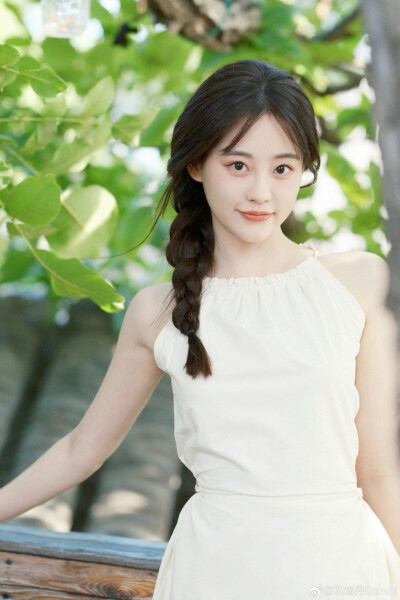 祝绪丹头像壁纸