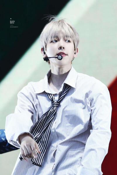 BAEK HUG