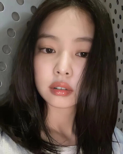 Jennie 金智妮 Blackpink 杂志 香奈儿 时尚 自拍 爱豆