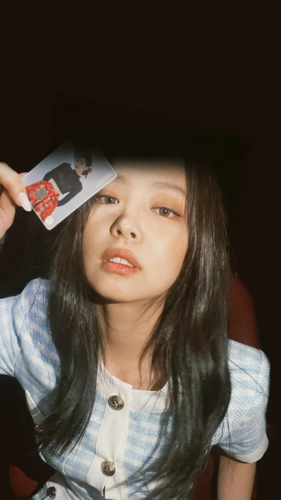 Jennie 金智妮 Blackpink 杂志 香奈儿 时尚 自拍 爱豆