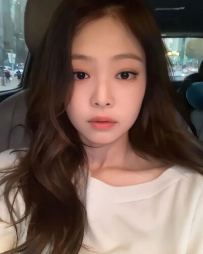 Jennie 金智妮 Blackpink 杂志 香奈儿 时尚 自拍 爱豆