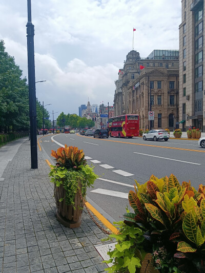 上海：陆家嘴，南京路