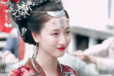 叶青 | 羽裳
cr:松栗芋泥酿