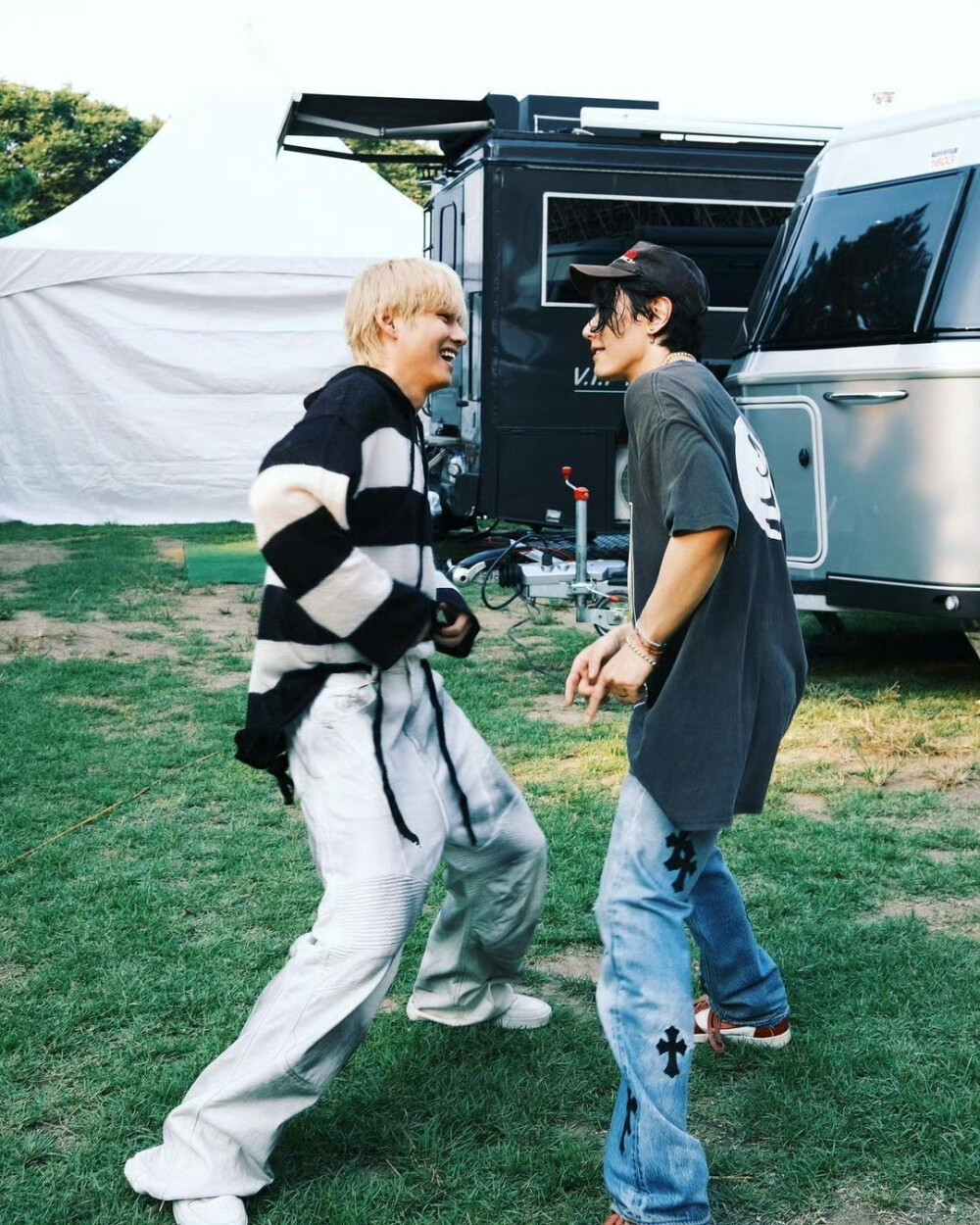 230914
parkhyoshin.official ins更新泰亨相关