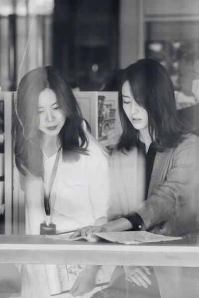 ▲秦海燕与佟丽娅，