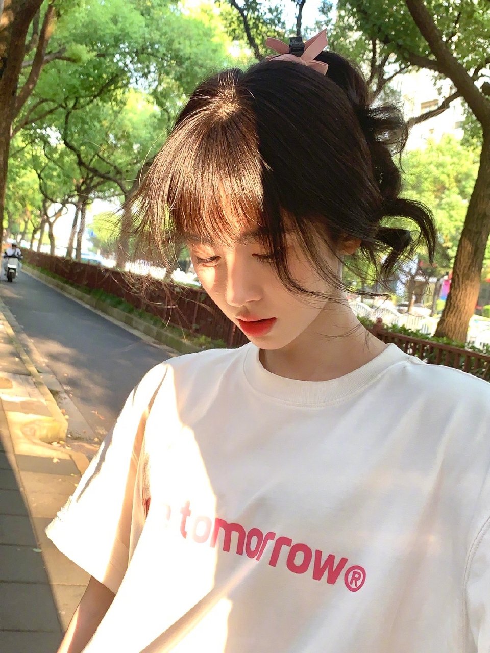 鞠婧祎
京城名怜
图源wb.