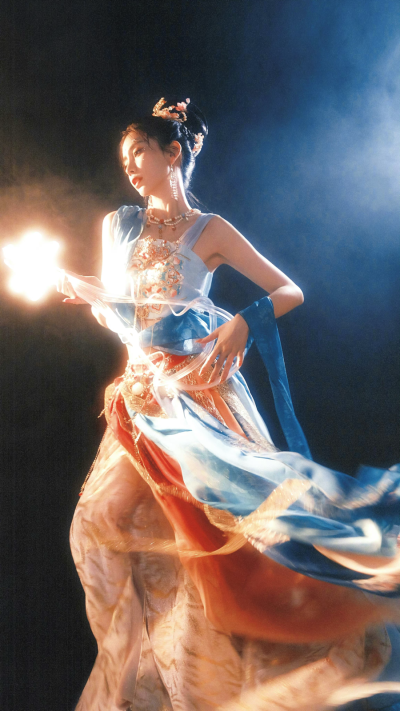 起猛了！看见敦煌女神了