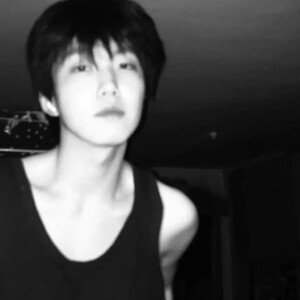 ᴸⁱᵛᵉ ᵃ ᵍᵒᵒᵈ ˡⁱᶠᵉ ᵃⁿᵈ ᵐᵉᵉᵗ ˢˡᵒʷˡʸ.| 








男头/男生头像
©菟丝花-
