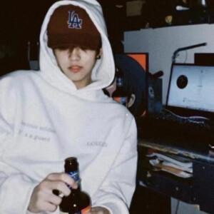 ᴸⁱᵛᵉ ᵃ ᵍᵒᵒᵈ ˡⁱᶠᵉ ᵃⁿᵈ ᵐᵉᵉᵗ ˢˡᵒʷˡʸ.| 








男头/男生头像
©菟丝花-
