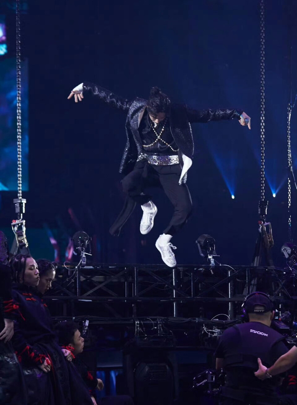 经历的意义在于引导，而非定义