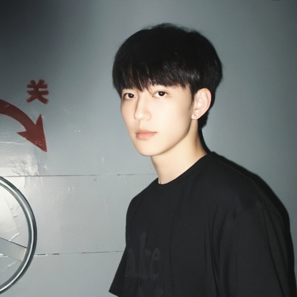 真人男生头像高清男头素质拿图