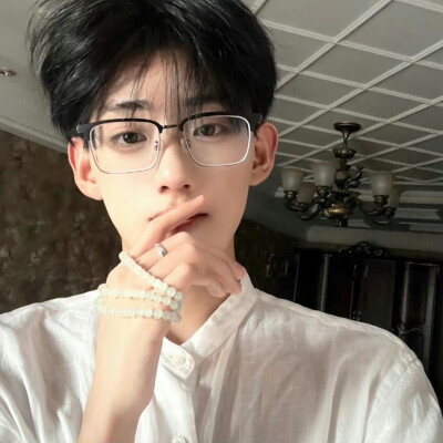 真人男生头像 ｜ 高清男头 ｜ 素质拿图
