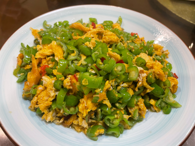 仪式感
美食当前，减肥是什么
一波减肥拦路虎
美食 小吃 颜值饮料
唯美食不可辜负
来一波放毒
一个人的暖心餐
