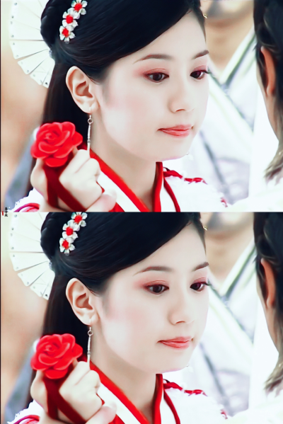 贾静雯 | 赵敏
cr:伊人暮兮颜