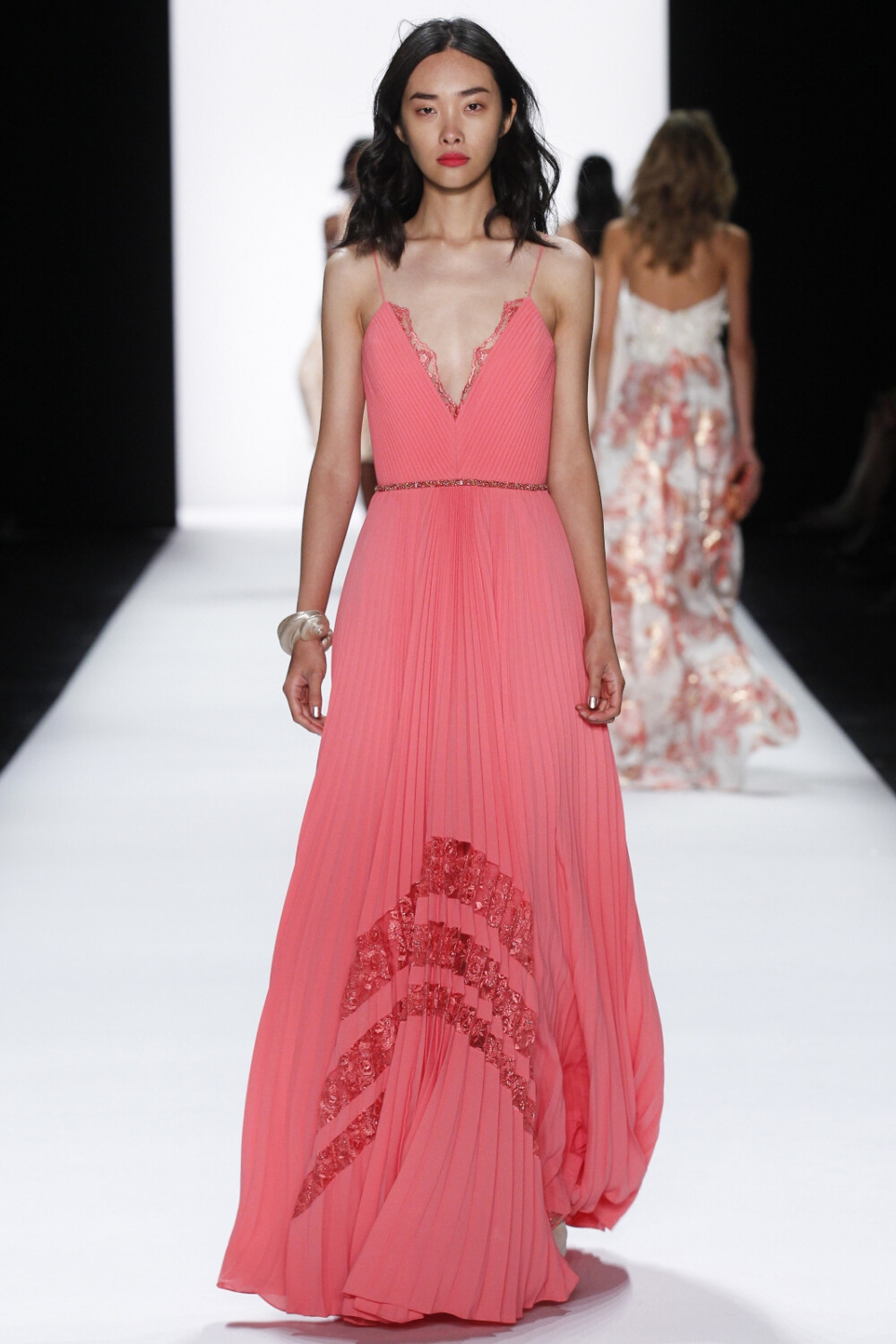 巴吉利·米诗卡Badgley Mischka2016春夏成衣