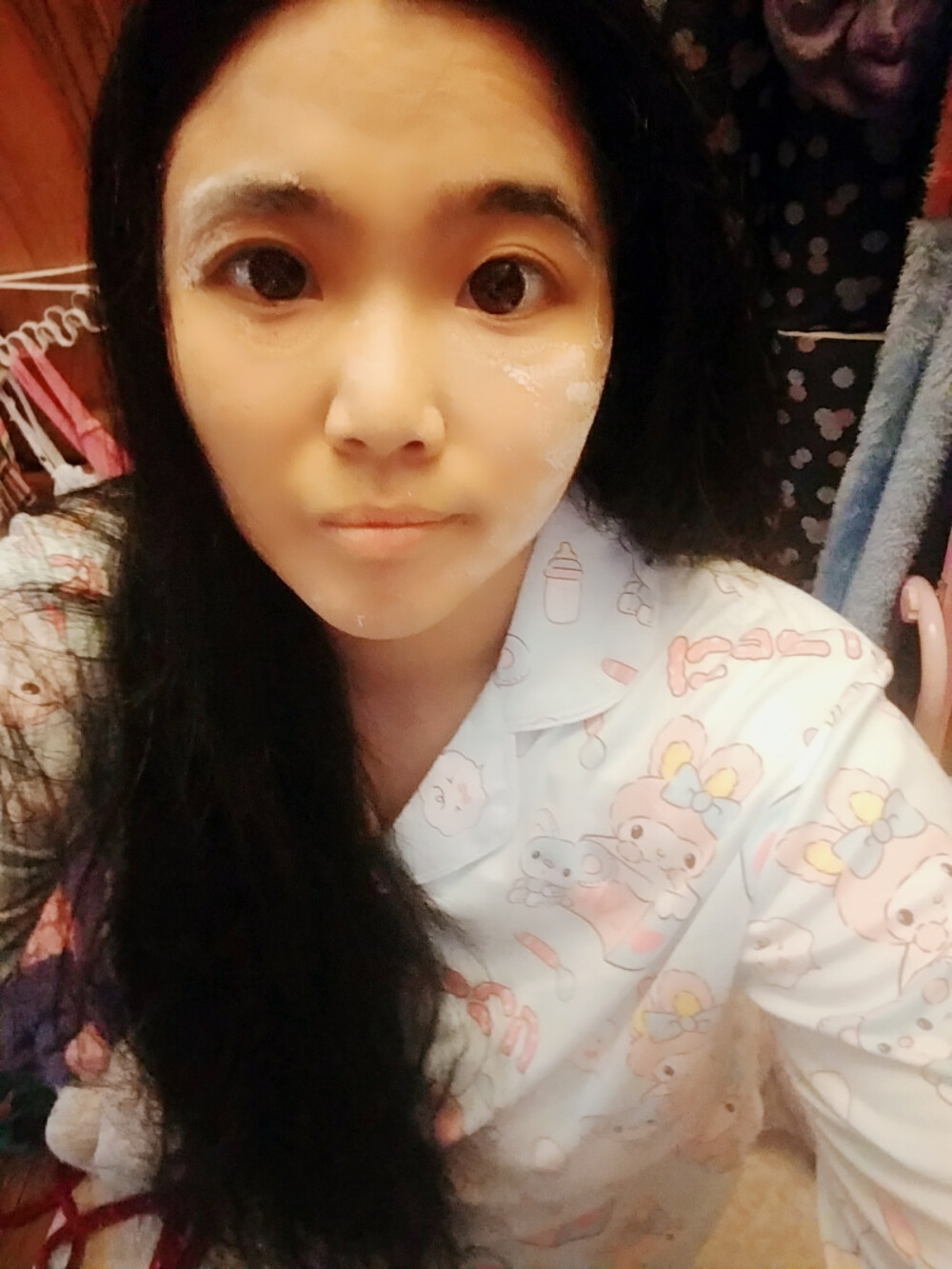 左脸面瘫有灰色胎记长头发邱莹莹 在家 状态 网上买来自己穿的衣服鞋子包包 不姓杨 不是代买不是助理