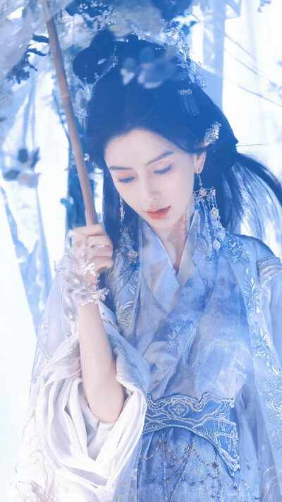 Angelababy | cr@__南宫_
# Angelababy古装清冷感# ​​​