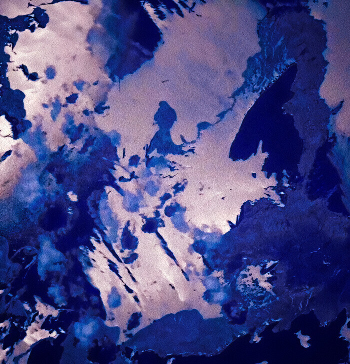 我不曾渴望的蓝色大海…
To my Dear Irene