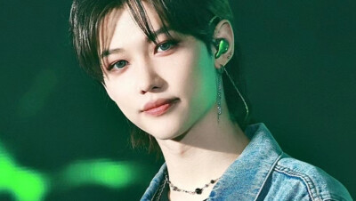 李龙馥