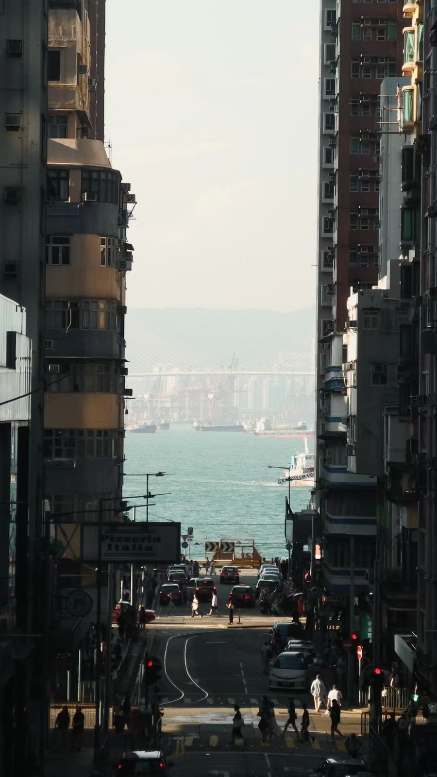 香港