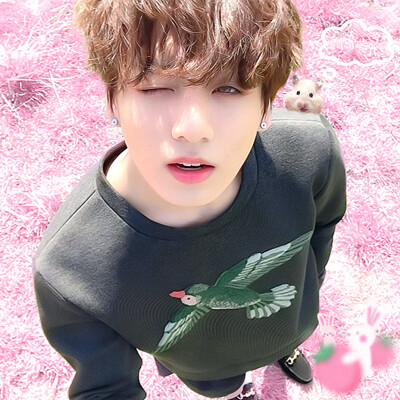  ＊SUPER SHY ＇ 飞天小兔叽
内心os：小样，本兔子迷不死你
田柾国