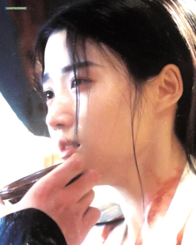 卢昱晓 | 上官浅
cr:见桃青