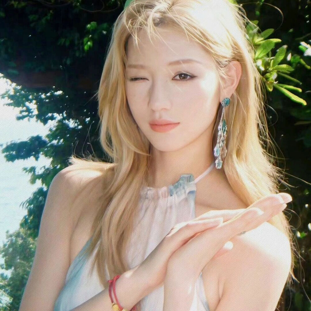 女头
