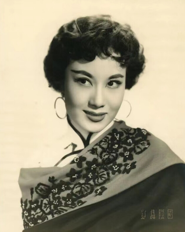 李丽华