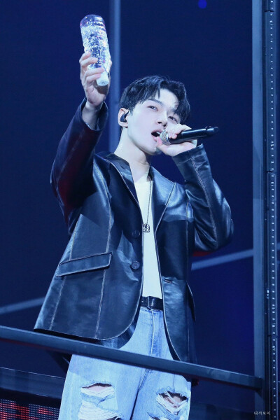 金明洙 L