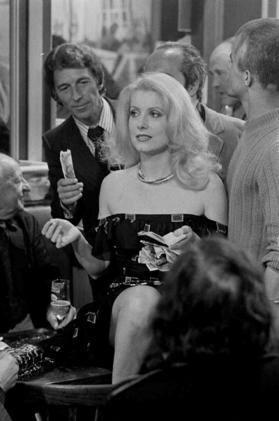 Catherine Deneuve《歌舞女郎》1974 