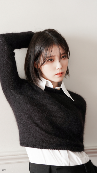 IU | ELLE拍摄花絮
cr:__南宫_