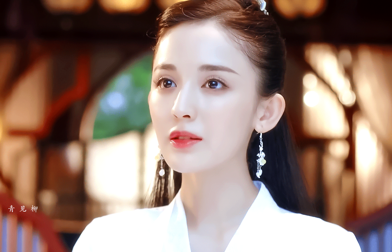 古力娜扎 | 徐有容
cr:青见柳