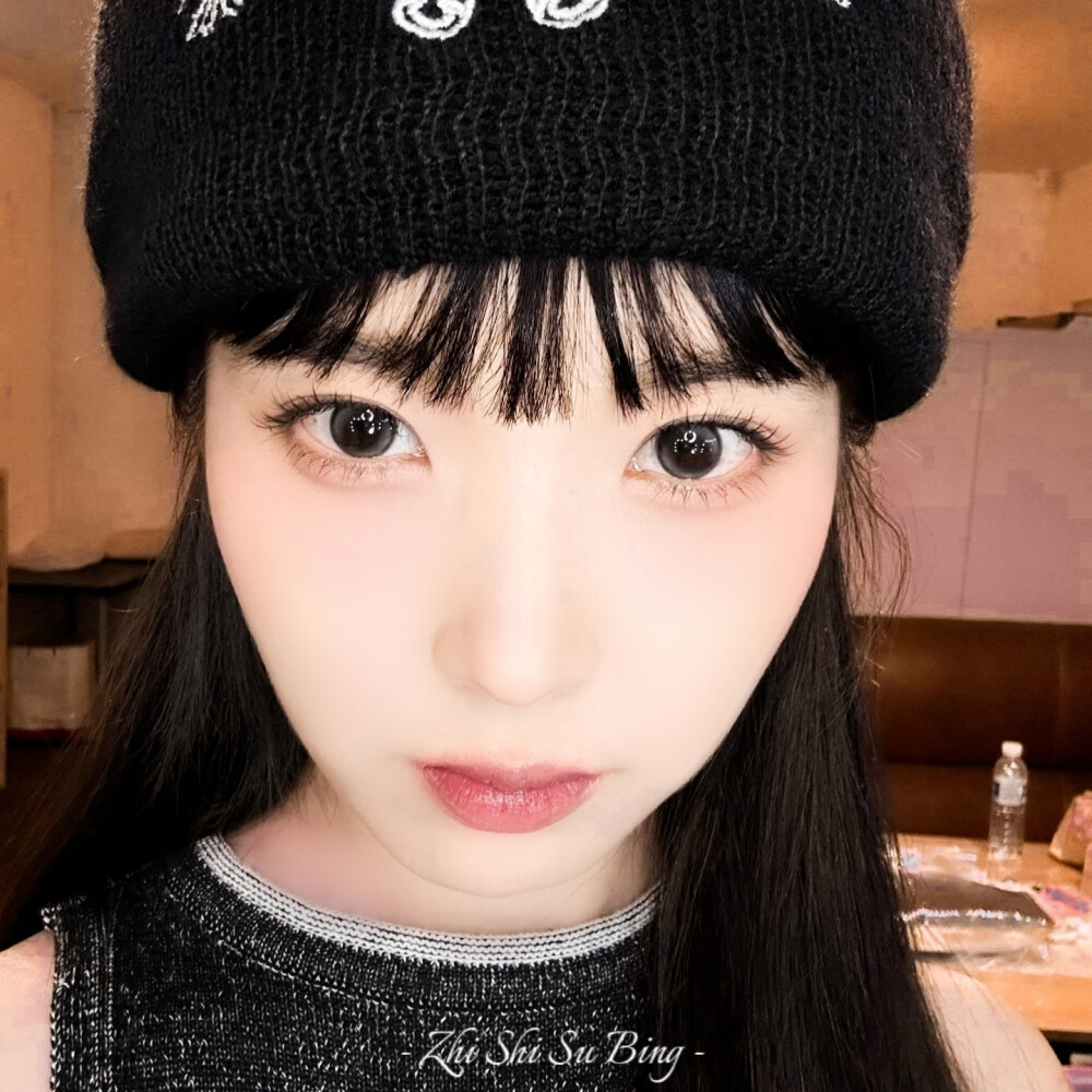 你一副不缺我的样子我怎敢说想你
李知恩IU