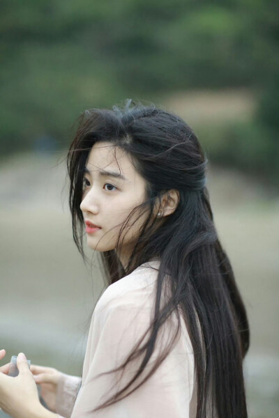 #卢昱晓# 微风拂动 ​​​